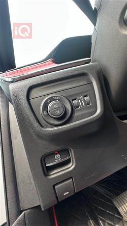 جیپ گراند شیرۆکی